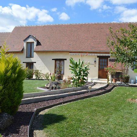 Les Gites De La Chapiniere Châteauvieux Exteriör bild